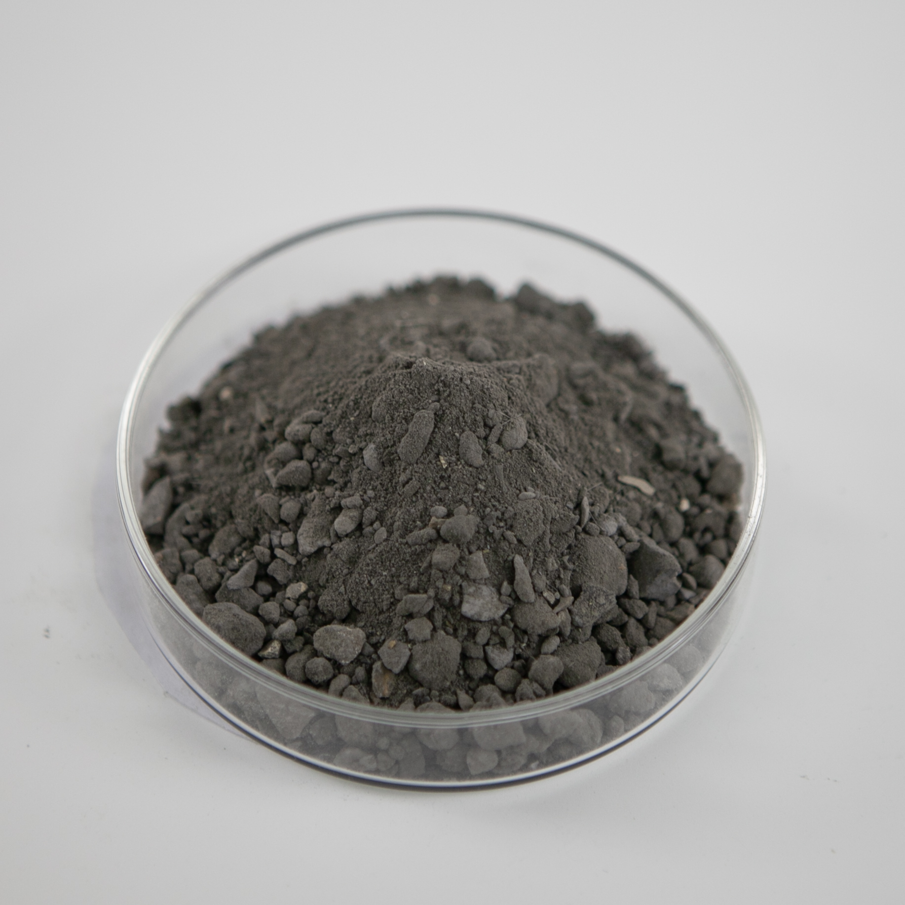 高強耐磨耐火澆注料能在800℃~1100℃經(jīng)過長期經(jīng)受粉塵的強烈沖刷